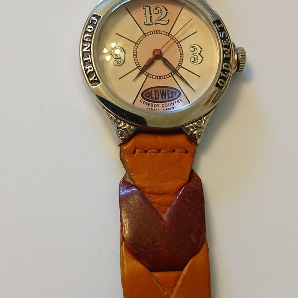 Vintage 90's Old West Cowboy Country by Dejuno Western Style Watch Japan Movt WR - Picture 12 of 16